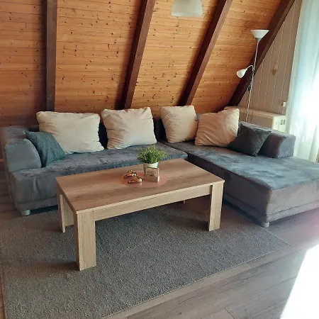 Nurdachhaus Hoher Weg 50